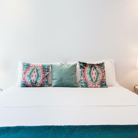 ליסבון Your Home In Palacio Do Bairro Alto מראה חיצוני תמונה