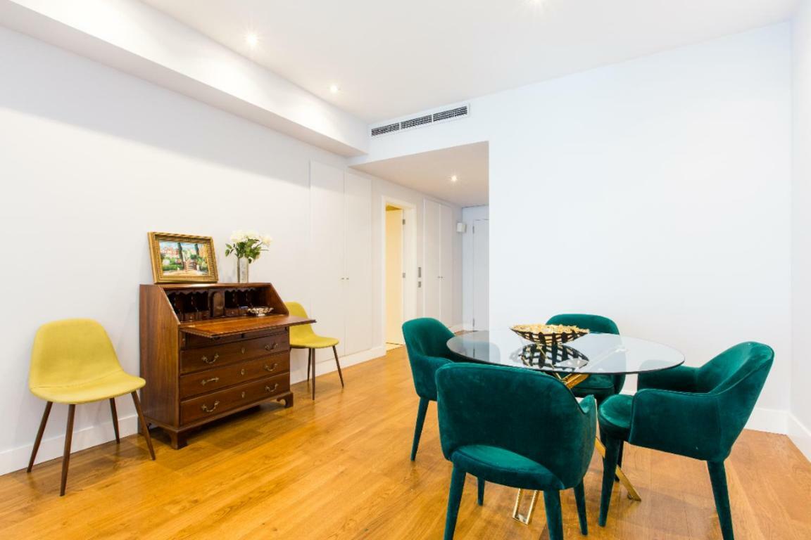 ליסבון Your Home In Palacio Do Bairro Alto מראה חיצוני תמונה